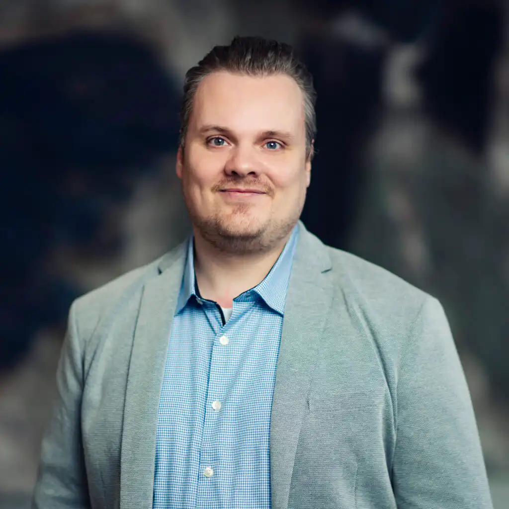 Portretfoto van Bart Bambach, Product Owner bij Intramed